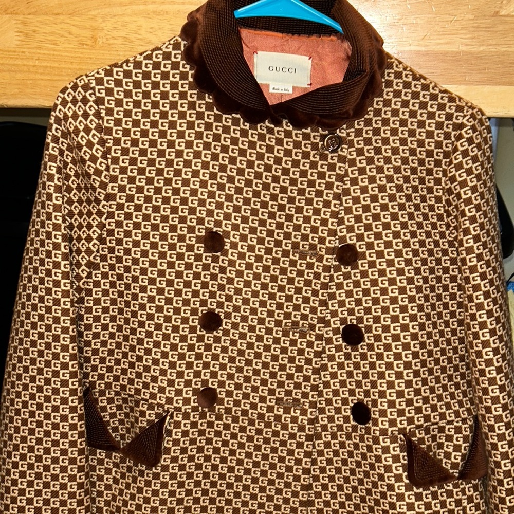 Girls Gucci coat it so beautiful